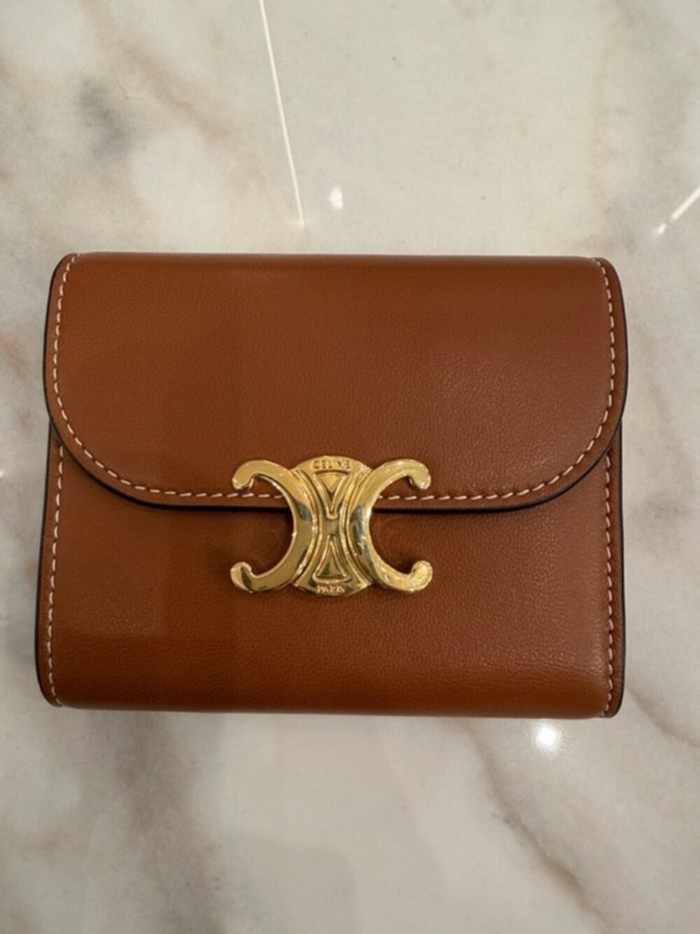 SMALL FLAP WALLET TRIOMPHE IN SHINY SMOOTH LAMBSKIN